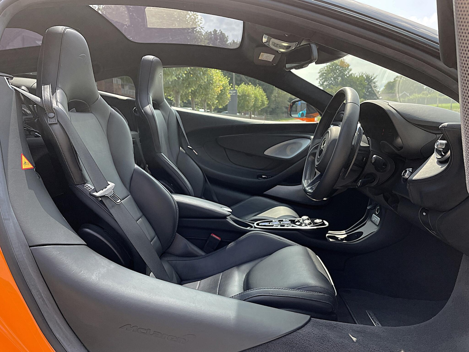 Used McLaren GT 2023 for sale - 77175387: Photo 6