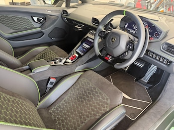 Used Lamborghini Huracan 2024 for sale - 75696217: Photo