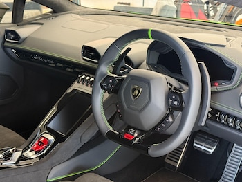 Used Lamborghini Huracan 2024 for sale - 75696217: Photo