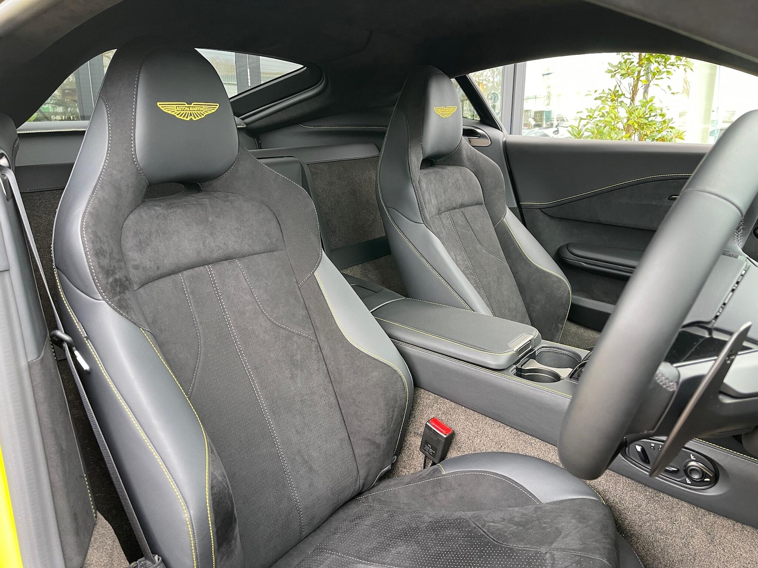 Used Aston Martin Vantage 2026 for sale - 77175379: Photo 12