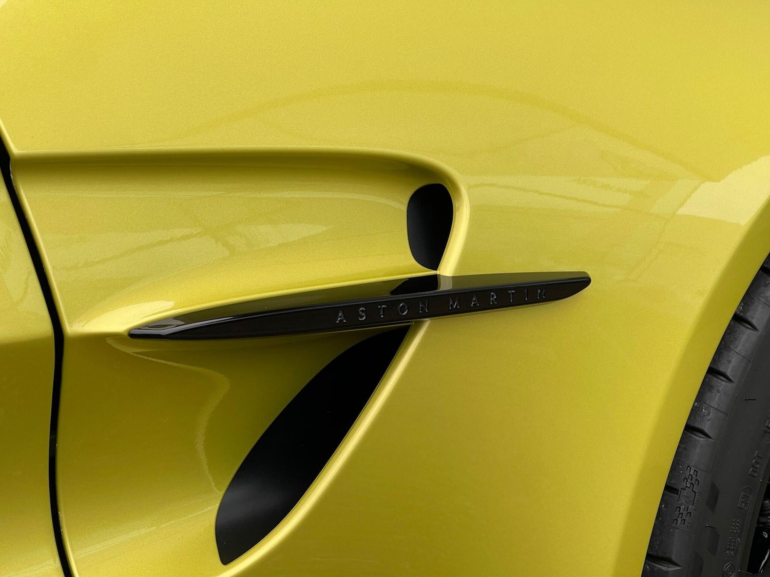 Used Aston Martin Vantage 2026 for sale - 77175379: Photo 18