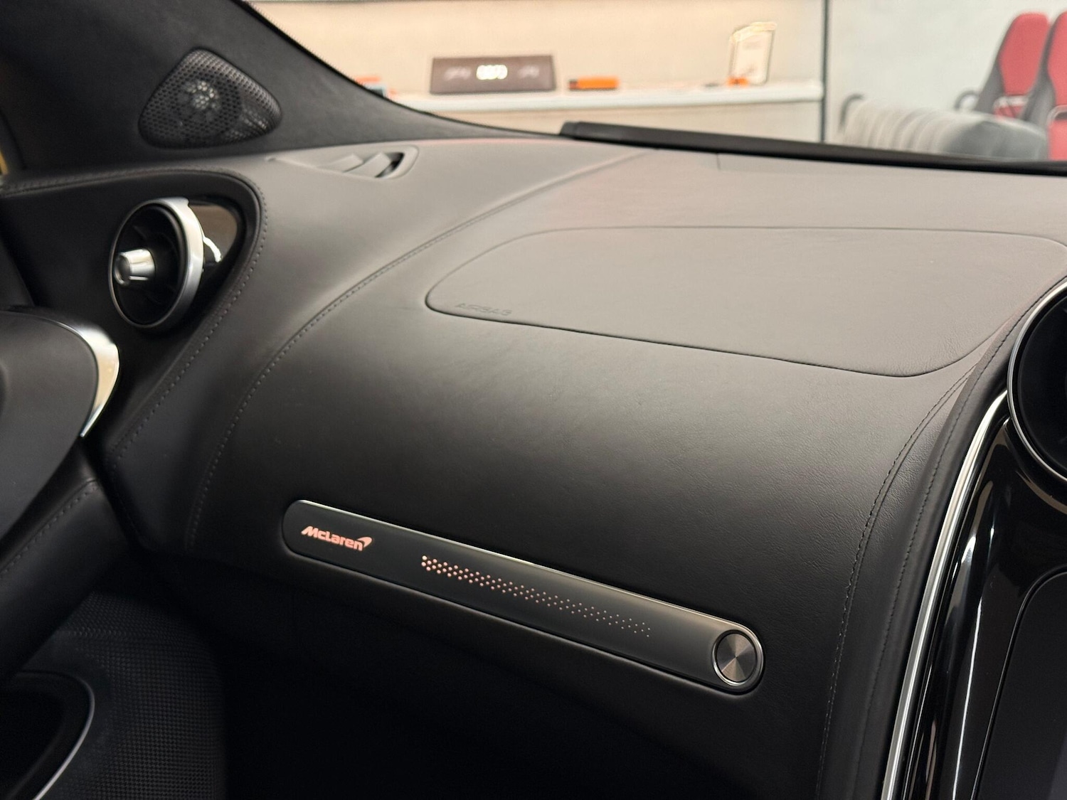 Used McLaren GT for sale - 76658713: Photo 16