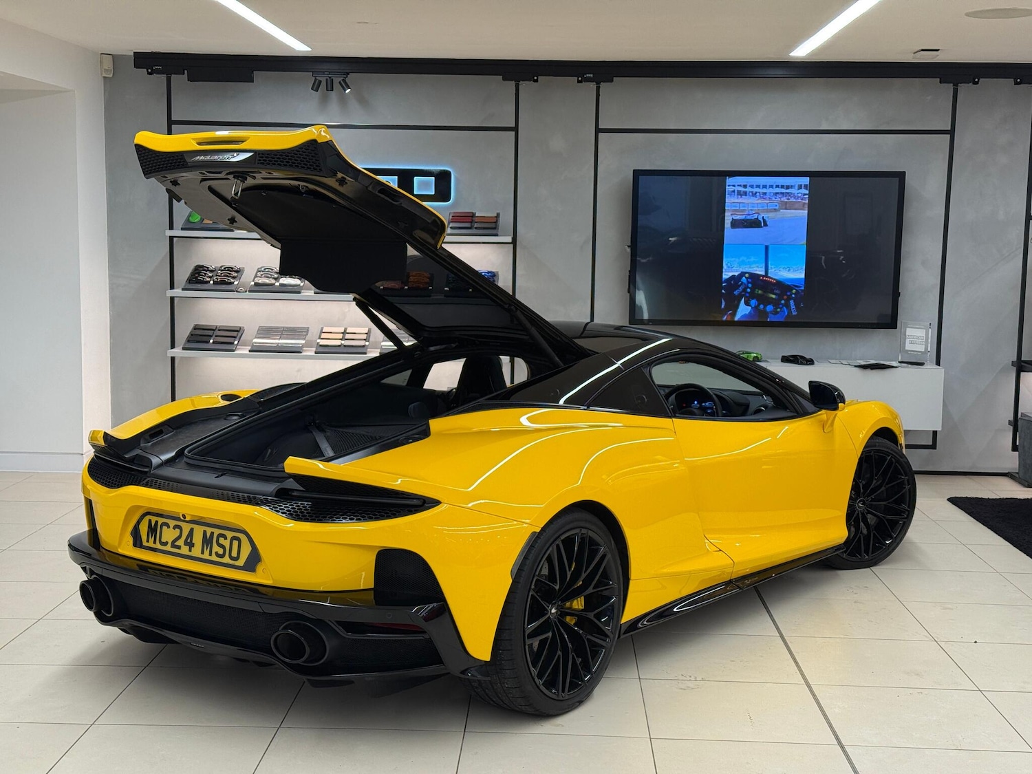 Used McLaren GT for sale - 76658713: Photo 3