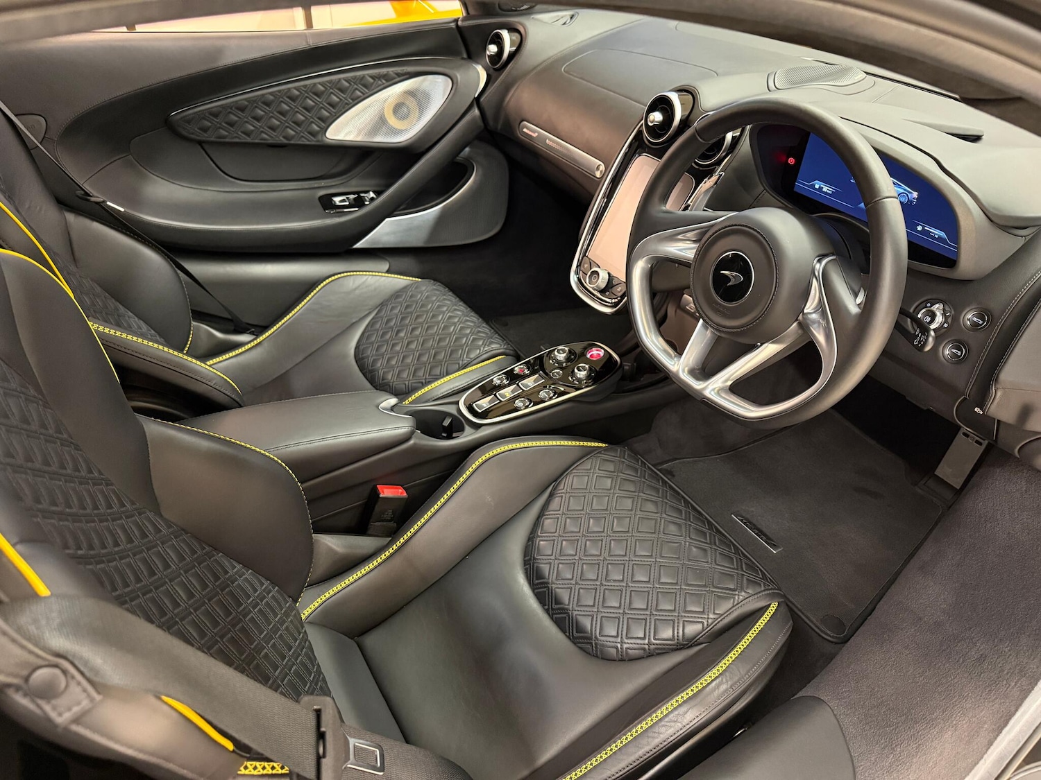 Used McLaren GT for sale - 76658713: Photo 40