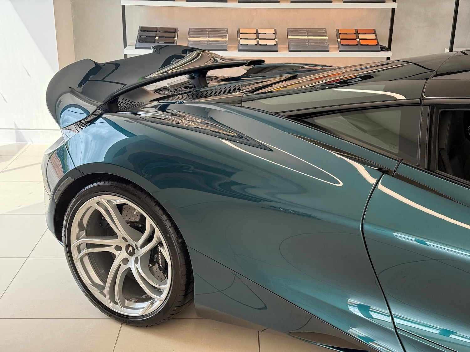 Used McLaren 750S 2023 for sale - 76918558: Photo 14