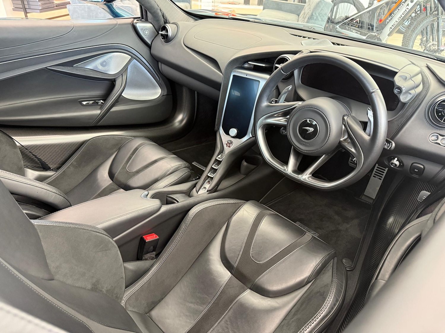 Used McLaren 750S 2023 for sale - 76918558: Photo 15