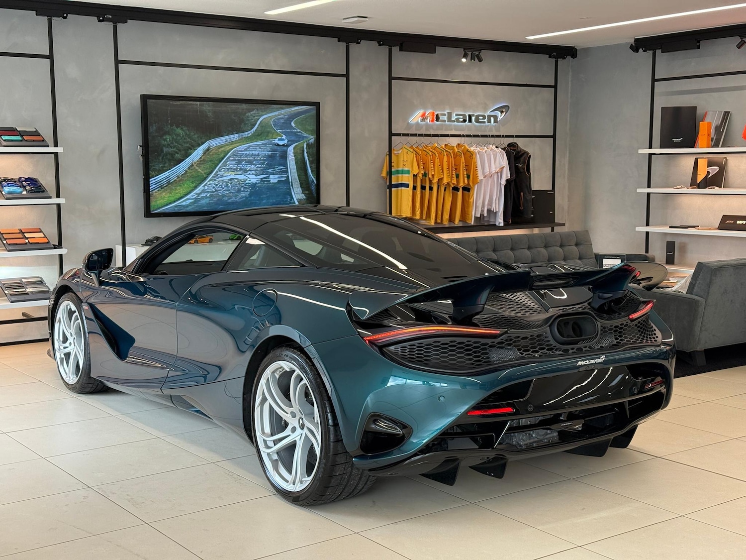 Used McLaren 750S 2023 for sale - 76918558: Photo 9