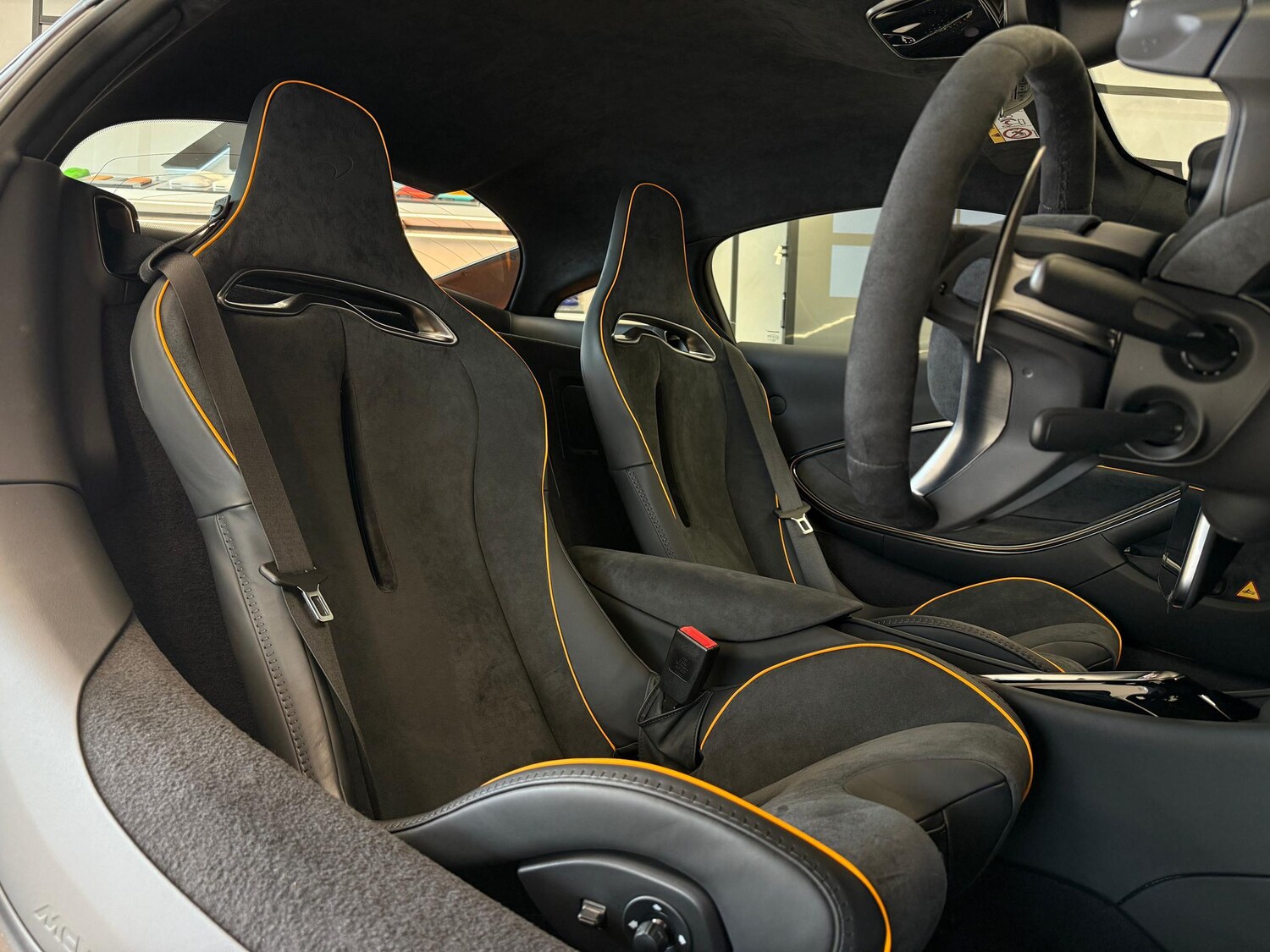 Used McLaren Artura 2025 for sale - 76189537: Photo 3