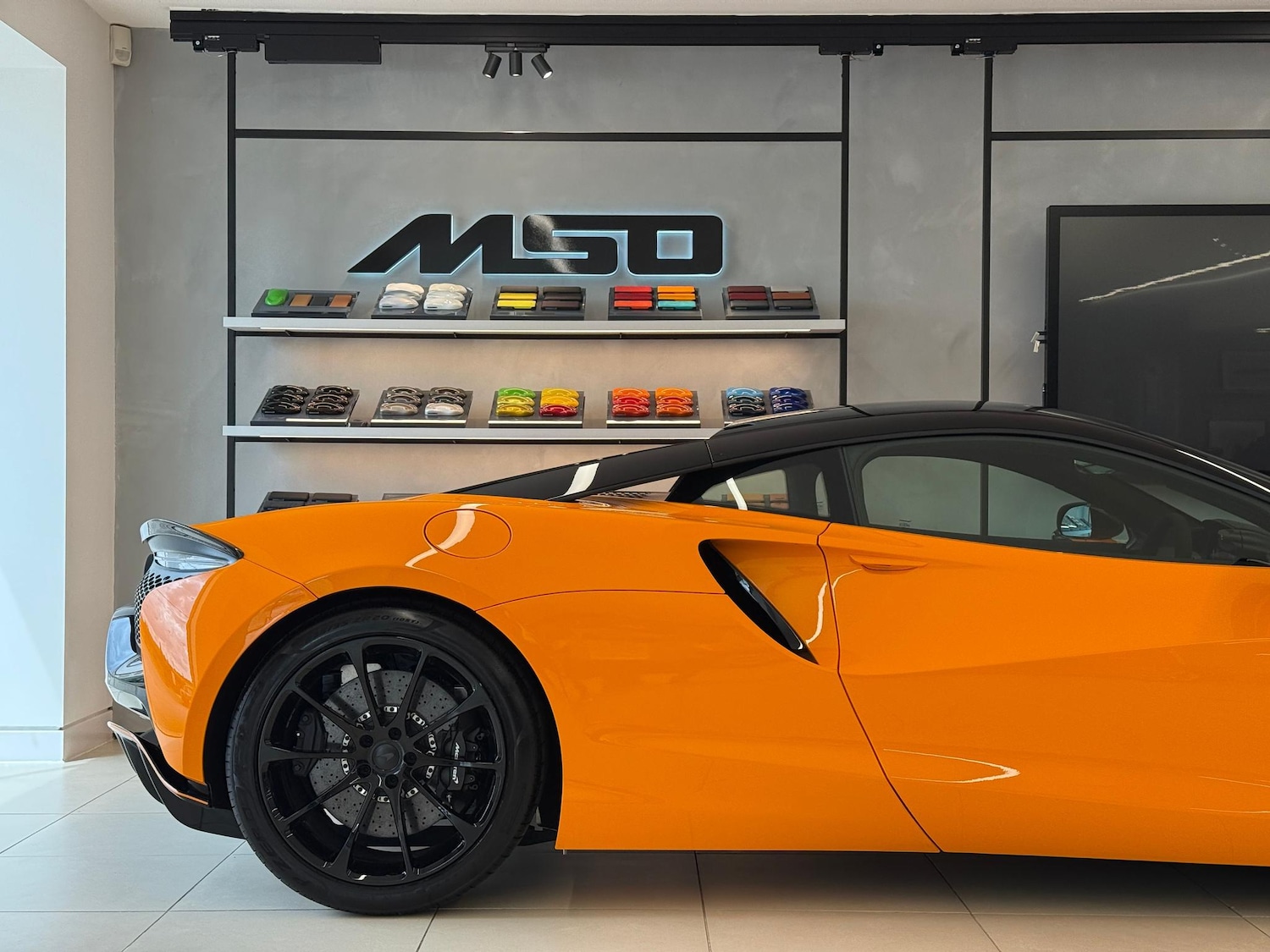 Used McLaren Artura 2025 for sale - 76189537: Photo 9