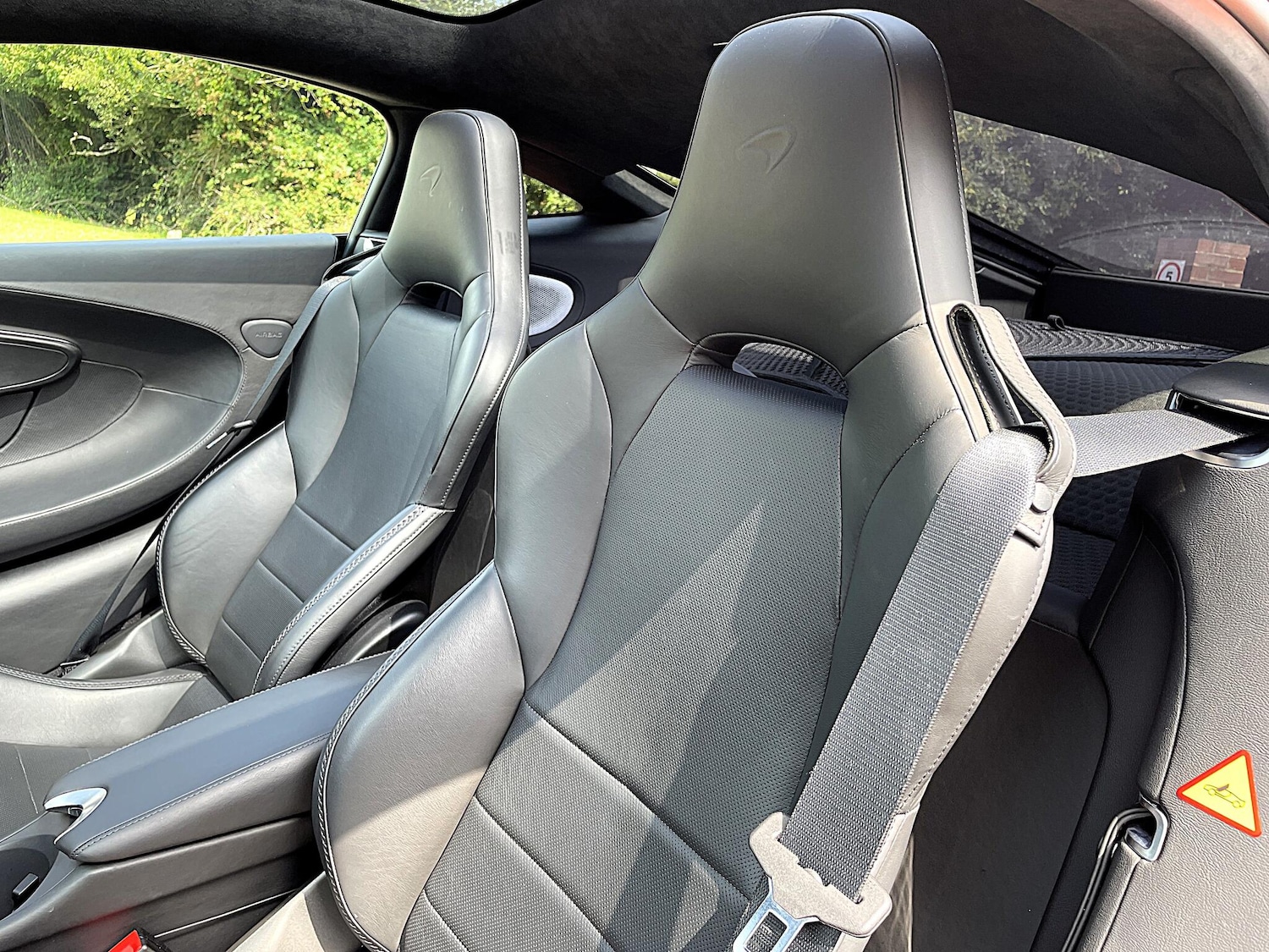 Used McLaren GT 2023 for sale - 76714712: Photo 4