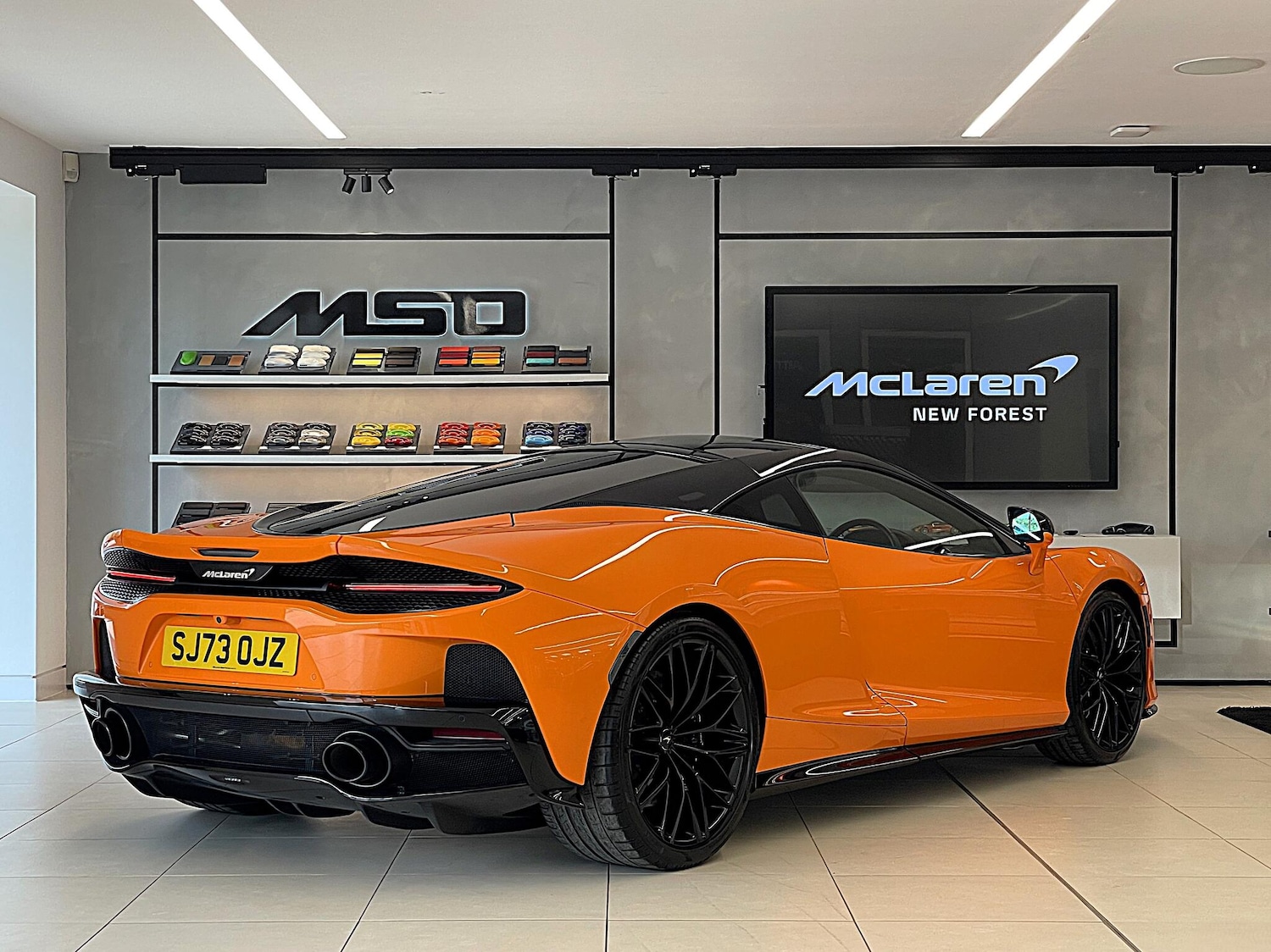 Used McLaren GT 2023 for sale - 76714712: Photo 5
