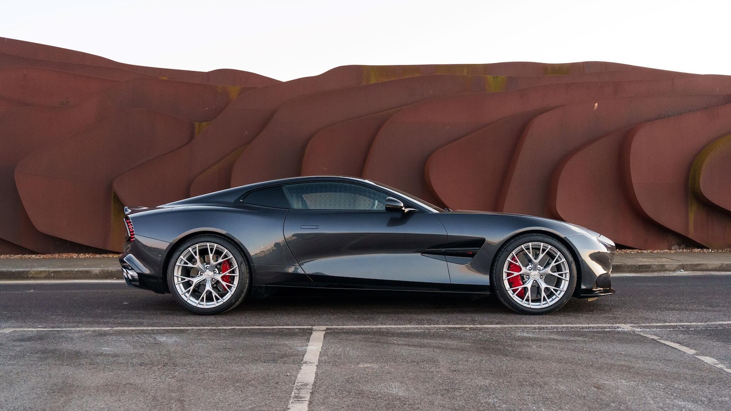 Used Aston Martin Vanquish 2026 for sale - 77468658: Photo 3