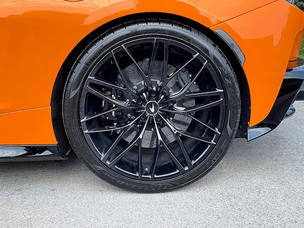 Used McLaren GT 2023 for sale - 76215481: Photo 14