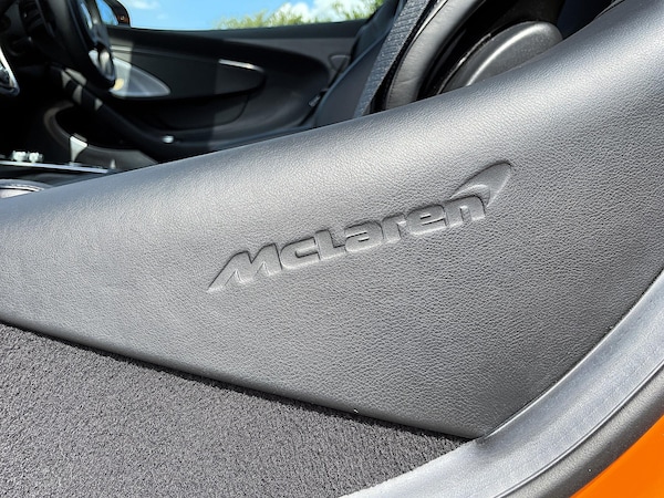 Used McLaren GT 2023 for sale - 76215481: Photo 27