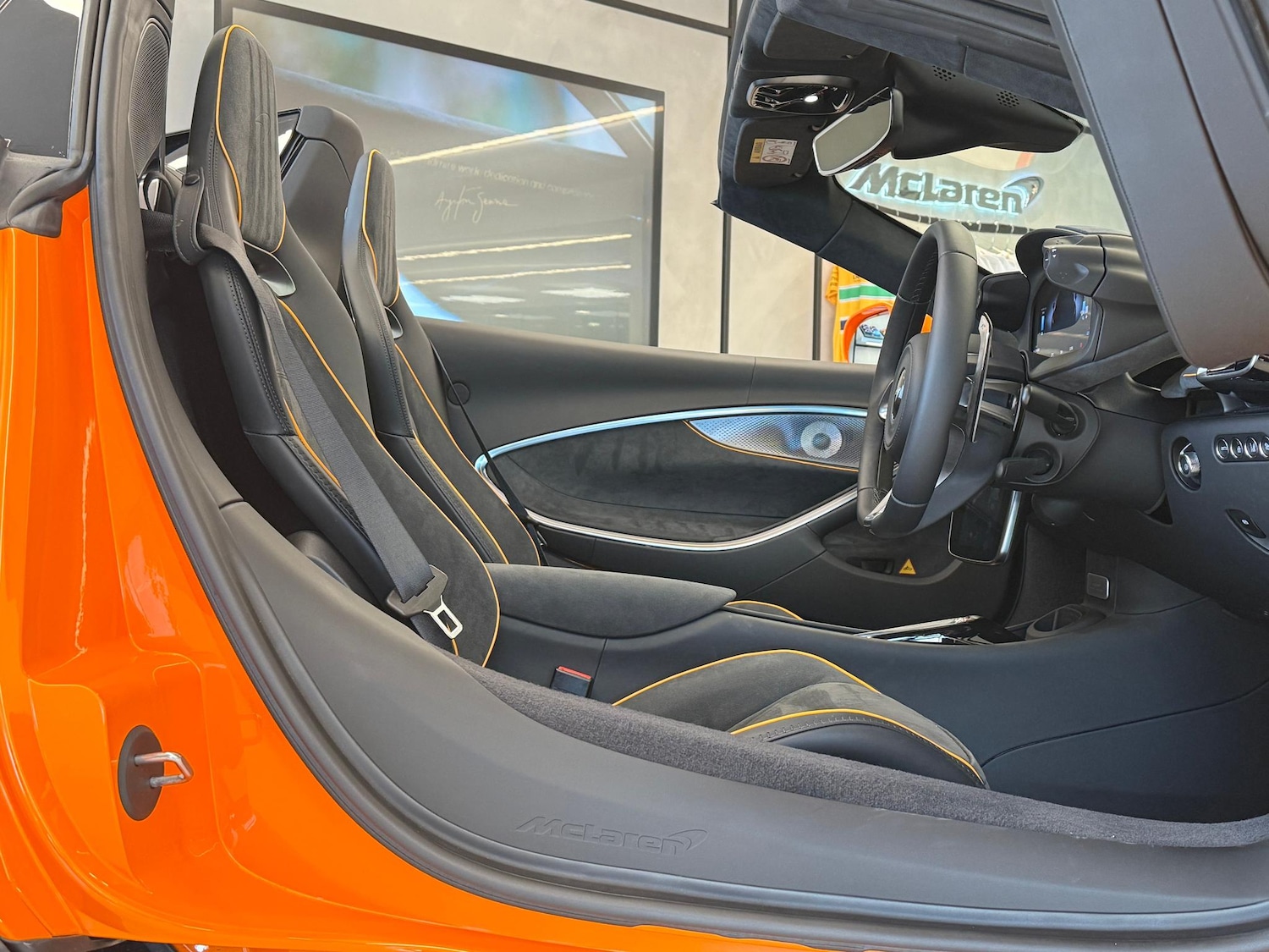 Used McLaren Artura 2025 for sale - 76457684: Photo 5
