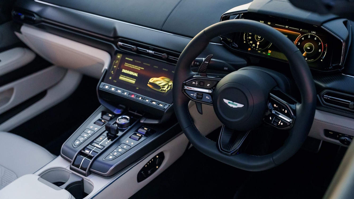 Used Aston Martin Vanquish for sale - 77190711: Photo 11