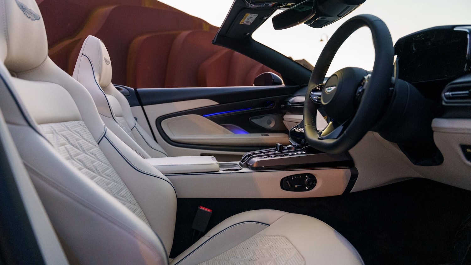 Used Aston Martin Vanquish for sale - 77190711: Photo 14