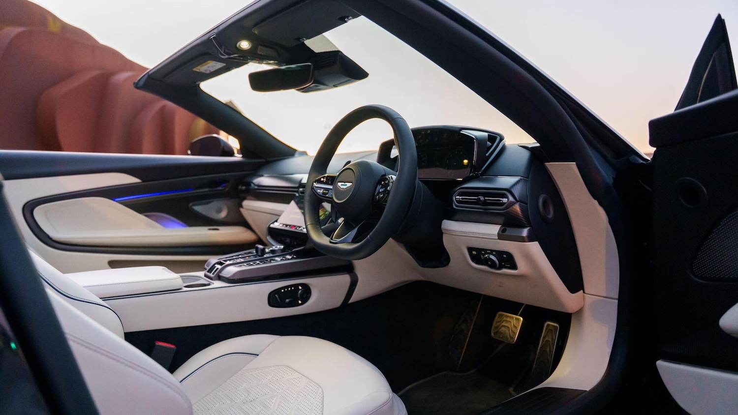 Used Aston Martin Vanquish for sale - 77190711: Photo 16