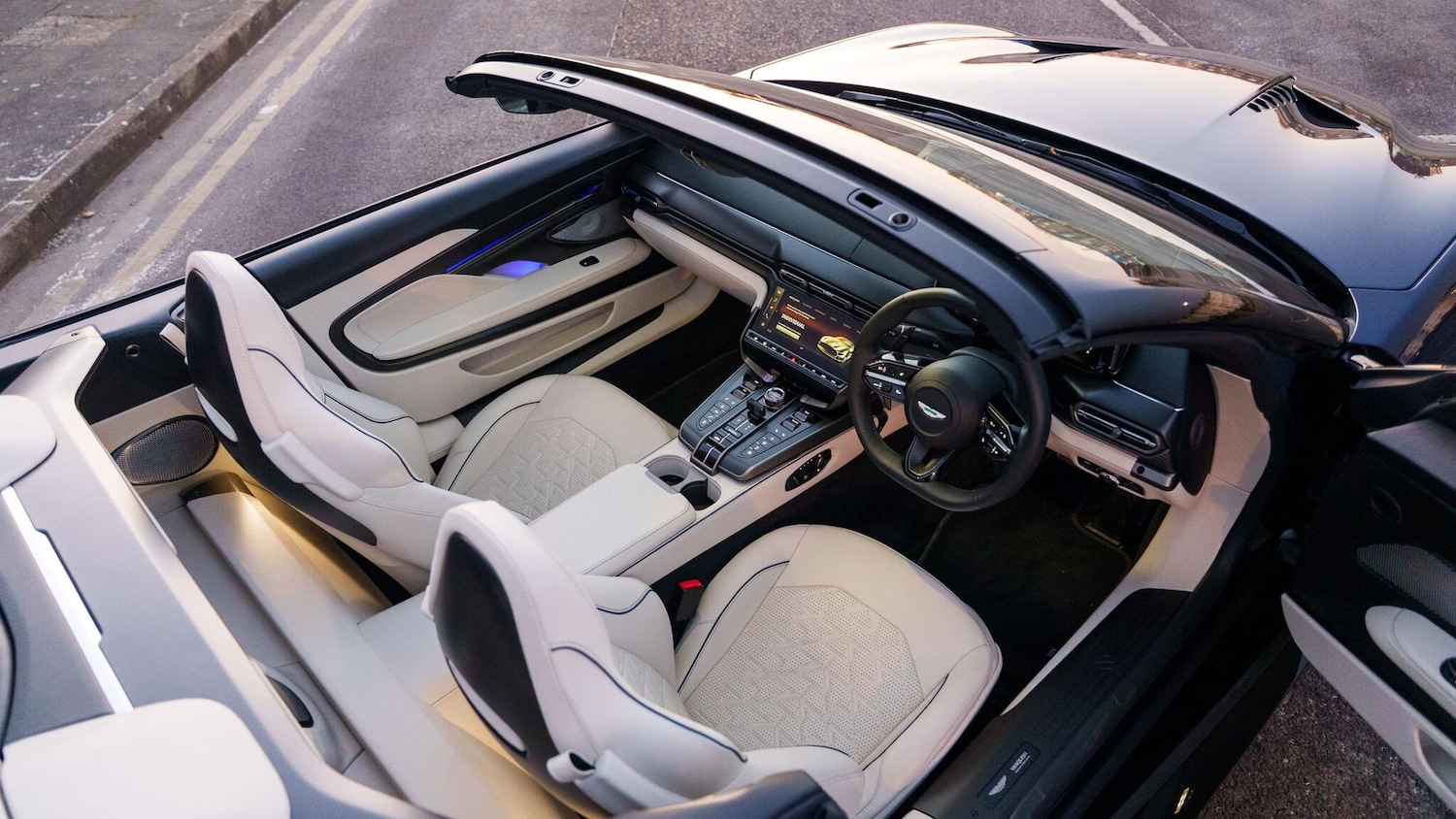 Used Aston Martin Vanquish for sale - 77190711: Photo 17