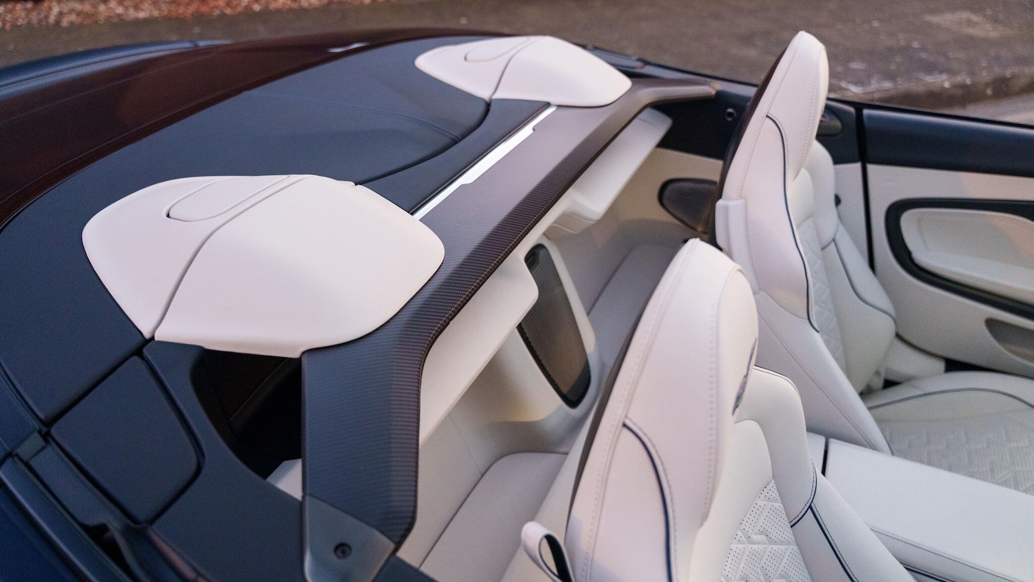 Used Aston Martin Vanquish for sale - 77190711: Photo 18