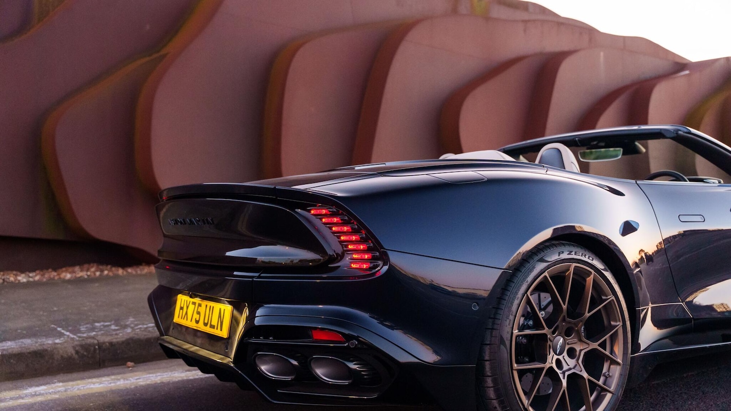 Used Aston Martin Vanquish for sale - 77190711: Photo 3