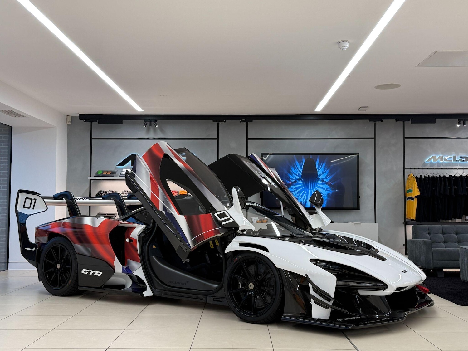Used McLaren Senna for sale - 77440023: Photo 4