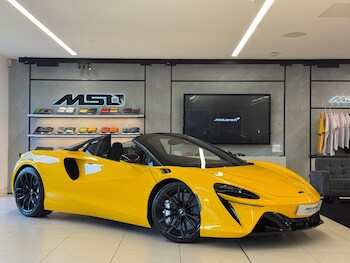 Used McLaren Artura 2025 for sale - 76512878: Photo