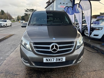 Used Mercedes-Benz V-Class 2017 for sale - 75278008: Photo