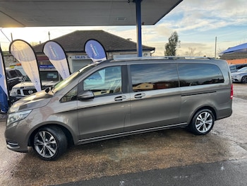 Used Mercedes-Benz V-Class 2017 for sale - 75278008: Photo