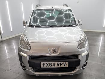 Used Peugeot Partner Tepee 2014 for sale - 79843765: Photo
