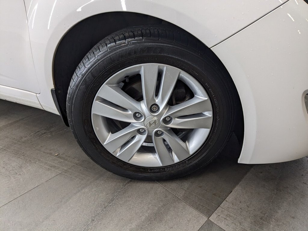 Used Hyundai Ix20 2013 for sale - 77341171: Photo 2