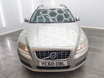 Used Volvo V70 2010 for sale - 78556837: Photo