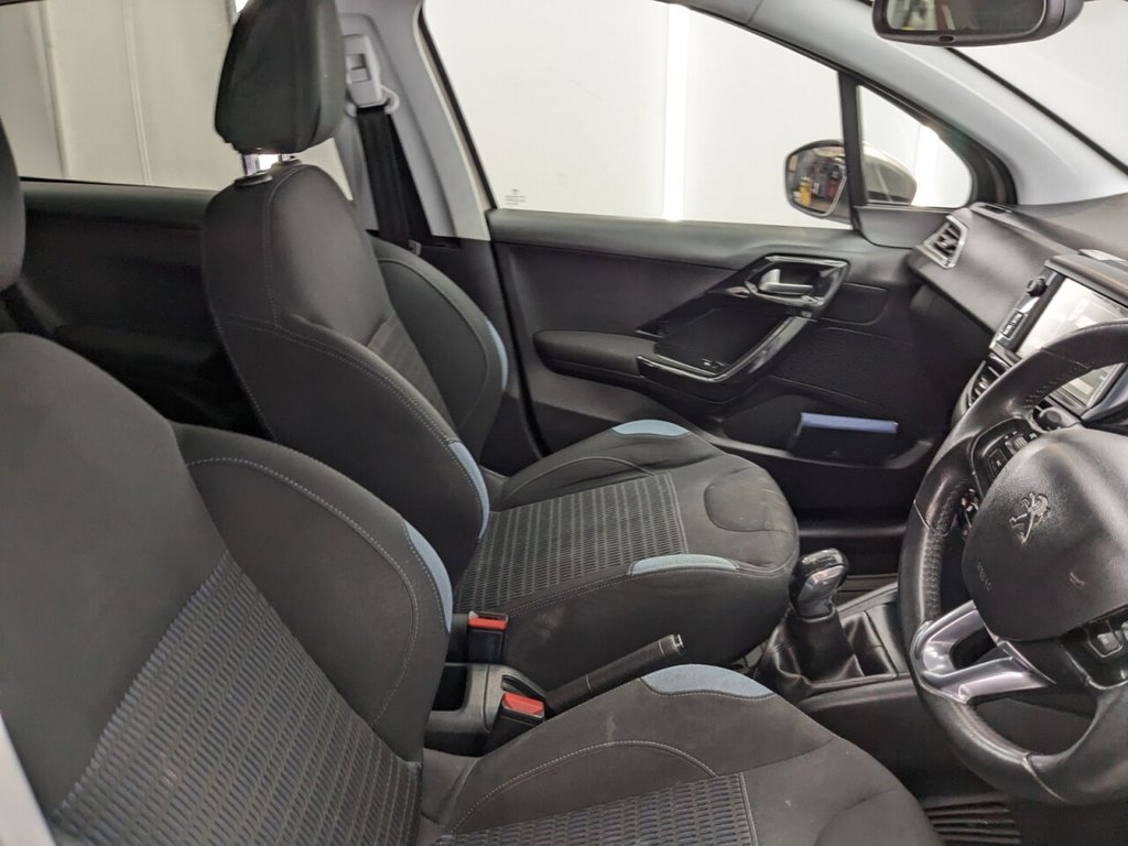 Used Peugeot 208 2014 for sale - 77498547: Photo 11