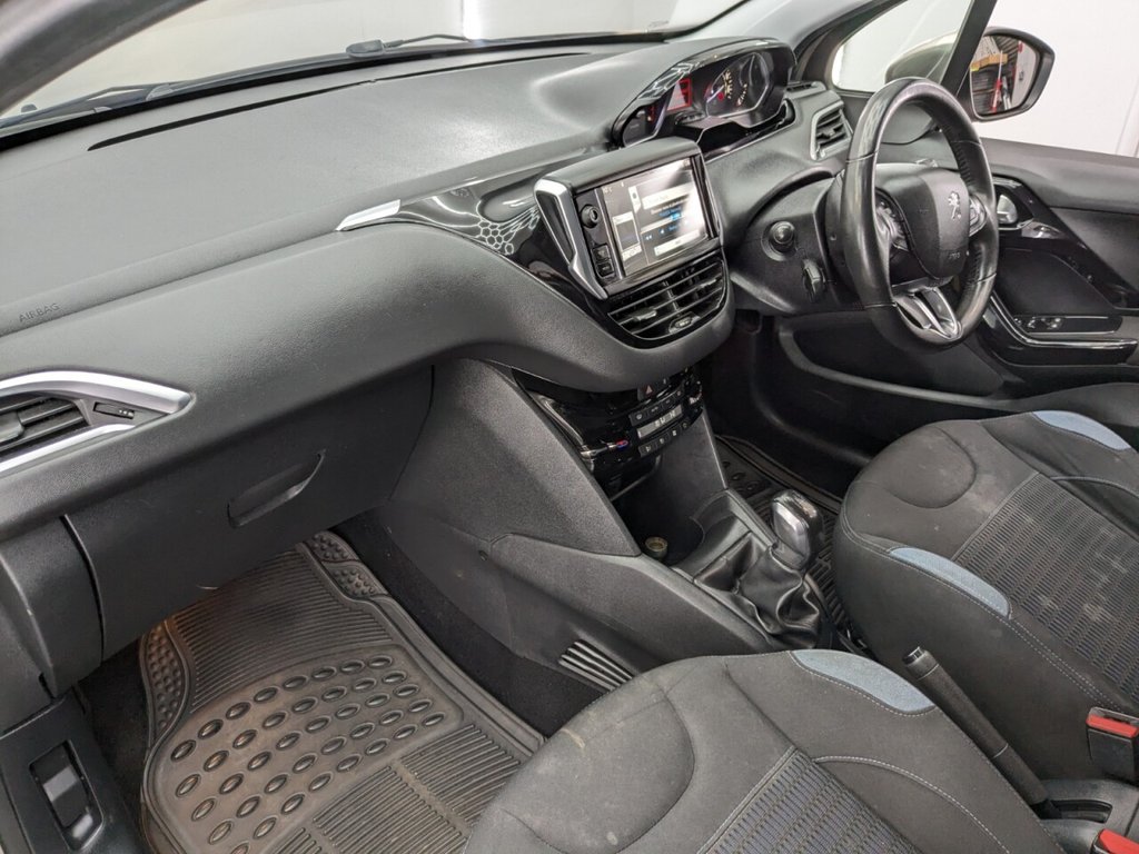 Used Peugeot 208 2014 for sale - 77498547: Photo 14