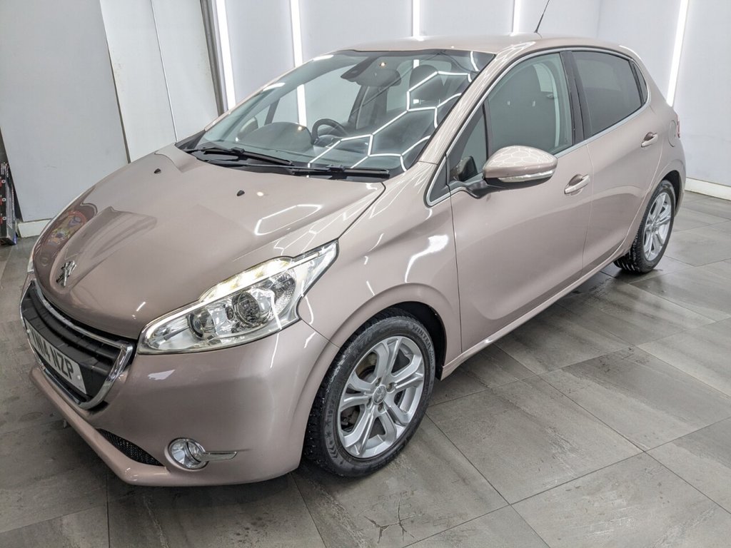 Used Peugeot 208 2014 for sale - 77498547: Photo 4