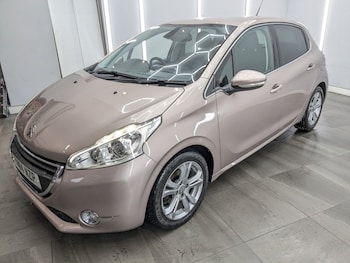 Used Peugeot 208 2014 for sale - 77498547: Photo