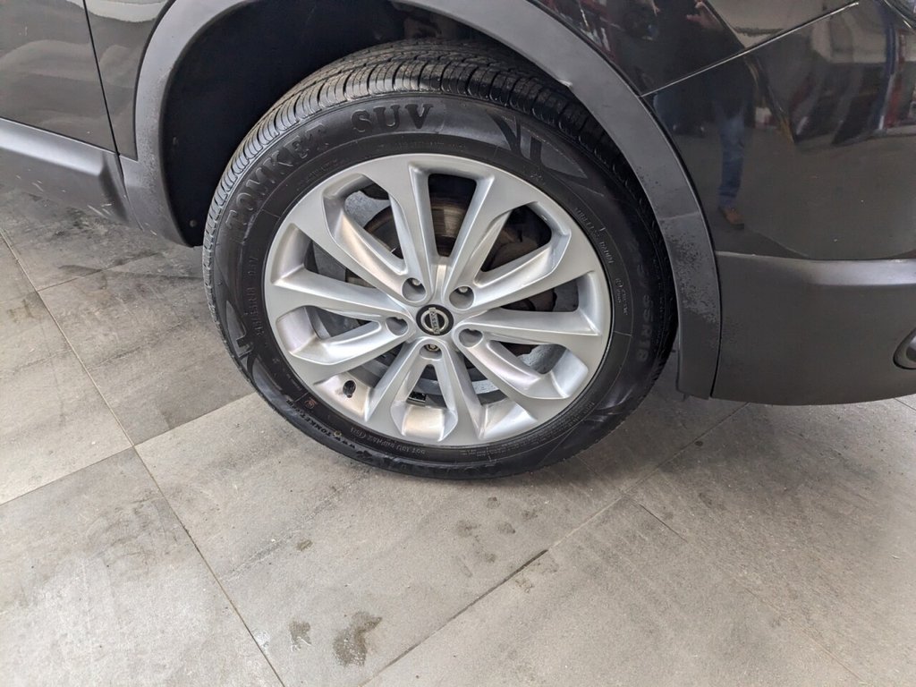 Used Nissan Qashqai 2012 for sale - 77692996: Photo 2