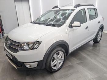Used Dacia Sandero Stepway 2015 for sale - 78908168: Photo