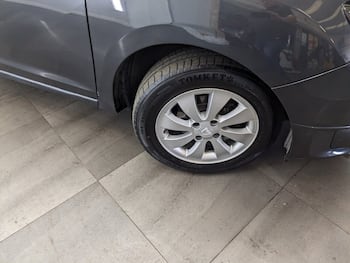 Used Dacia Sandero 2015 for sale - 79843329: Photo