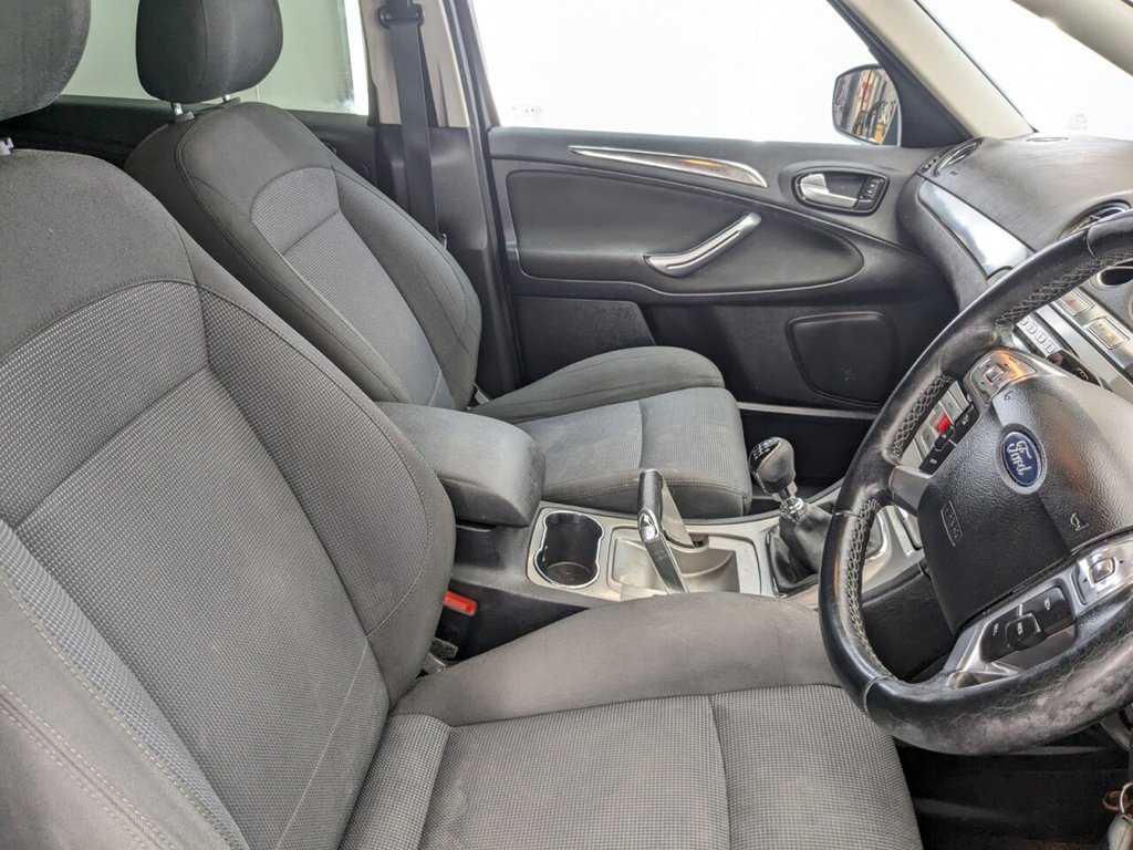 Used Ford S-Max 2009 for sale - 77199938: Photo 9