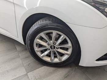Used Hyundai i40 2017 for sale - 79022600: Photo