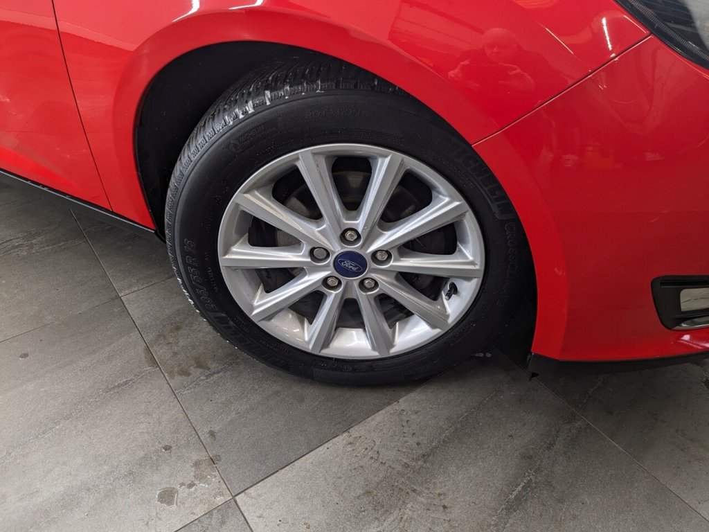 Used Ford Focus 2015 for sale - 78095891: Photo 2