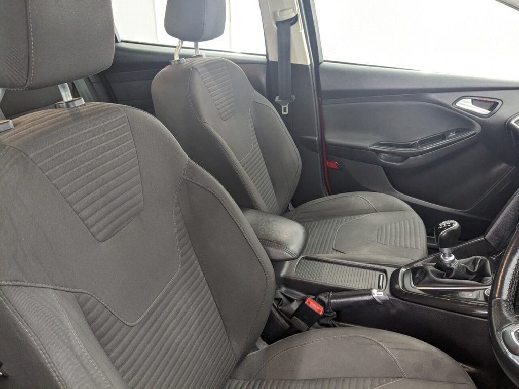 Used Ford Focus 2015 for sale - 78095891: Photo 8