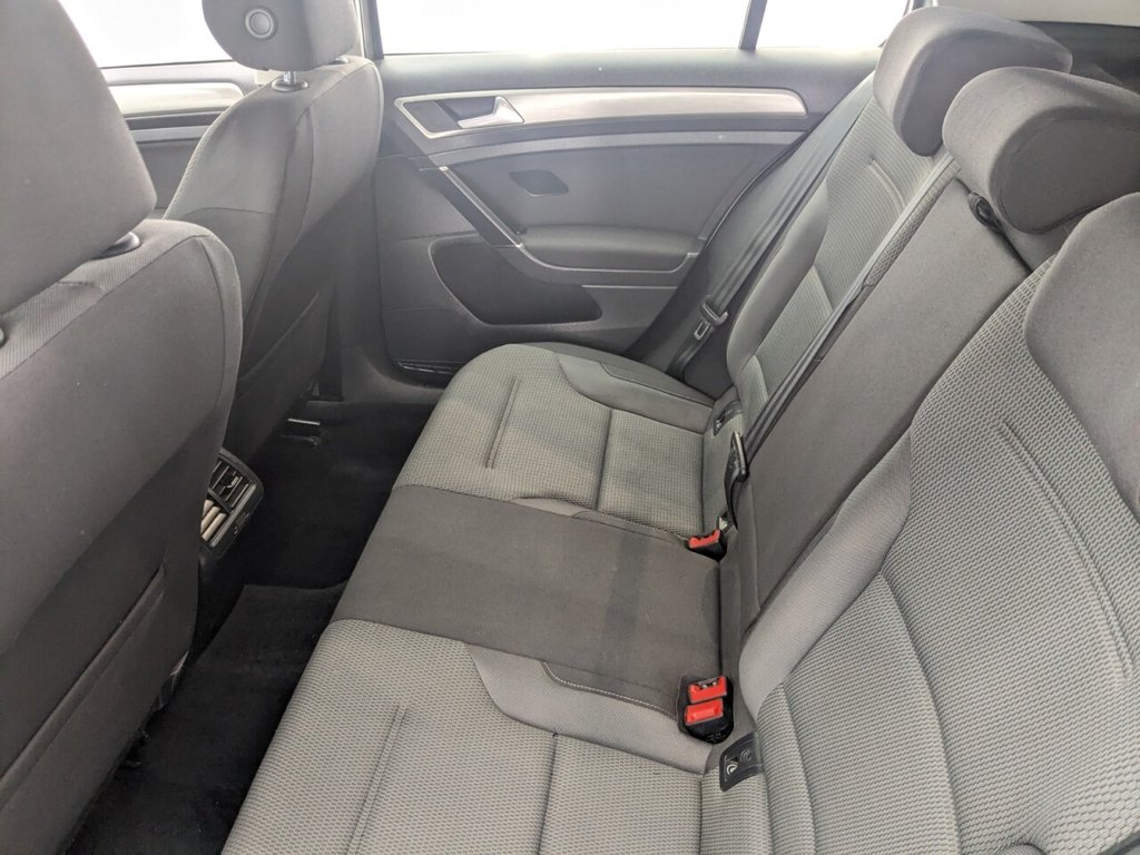 Used Volkswagen Golf 2015 for sale - 77200054: Photo 16