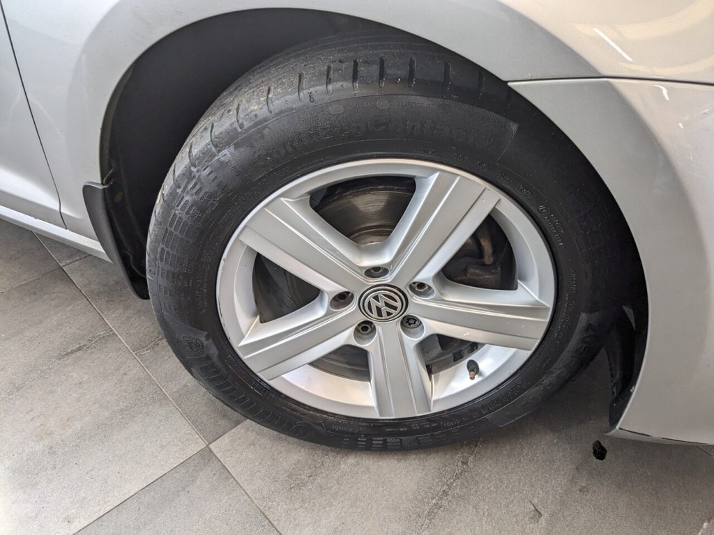 Used Volkswagen Golf 2015 for sale - 77200054: Photo 2