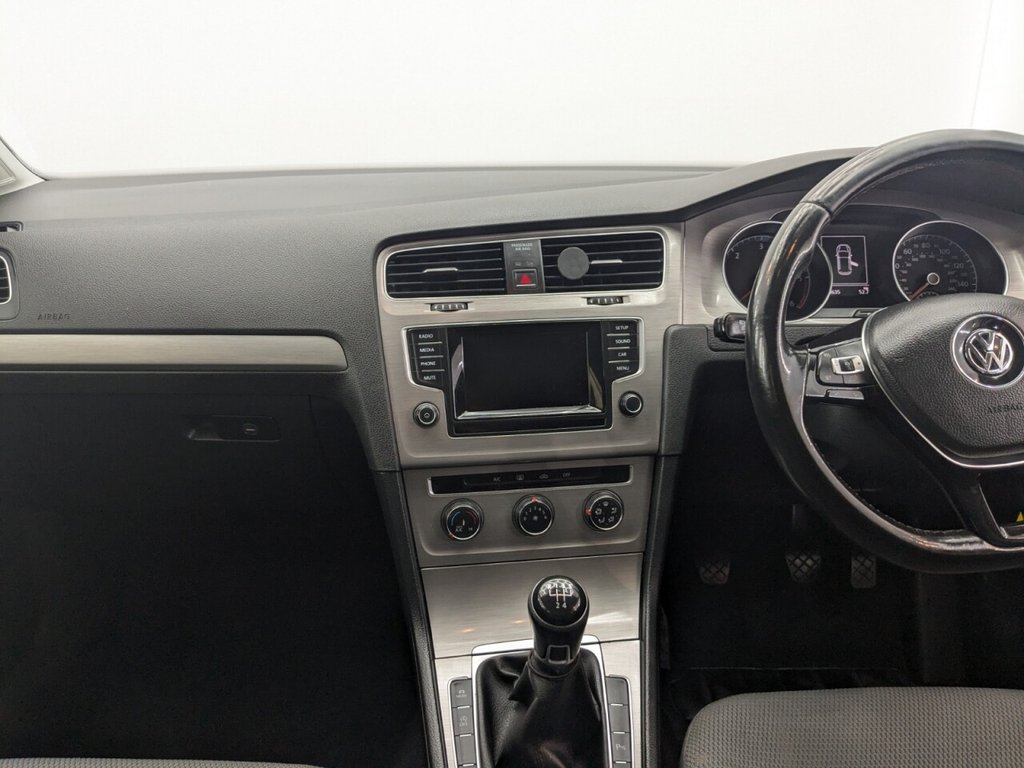 Used Volkswagen Golf 2015 for sale - 77200054: Photo 20