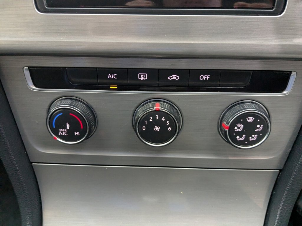 Used Volkswagen Golf 2015 for sale - 77200054: Photo 24