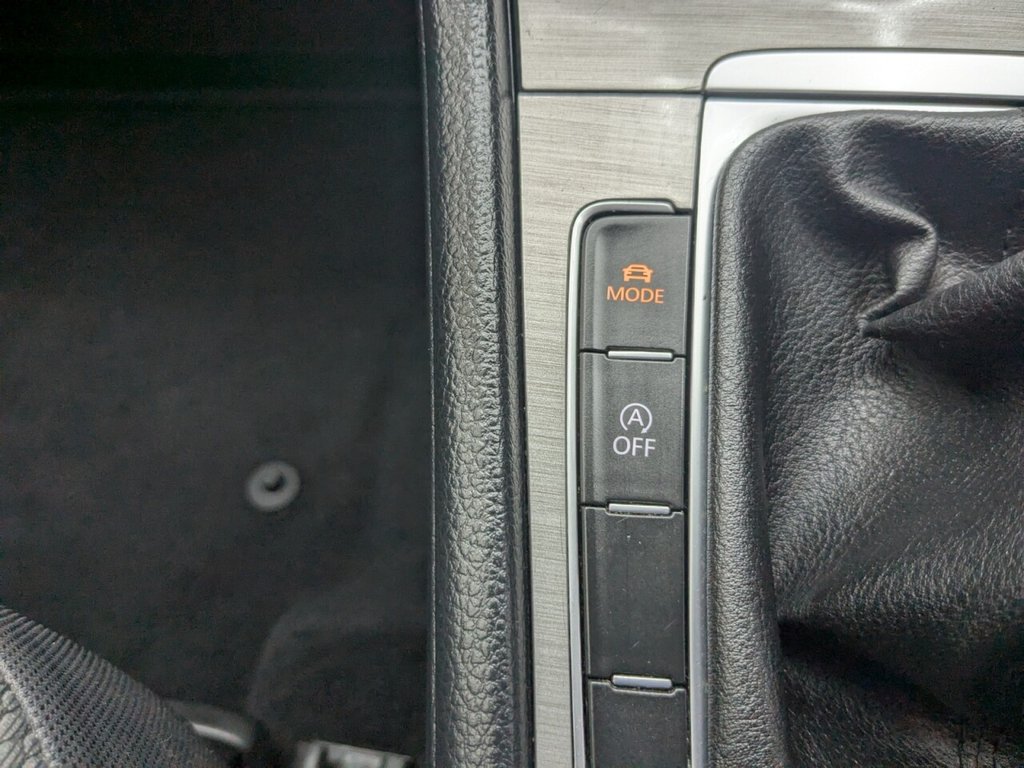 Used Volkswagen Golf 2015 for sale - 77200054: Photo 25