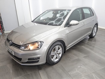 Used Volkswagen Golf 2015 for sale - 77200054: Photo