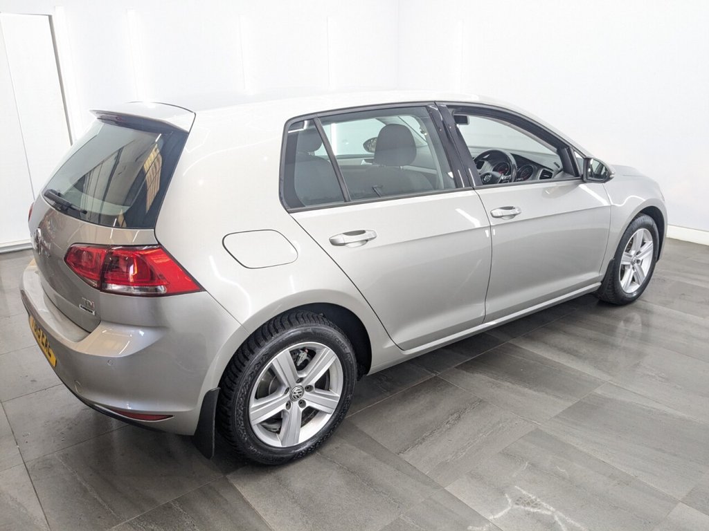 Used Volkswagen Golf 2015 for sale - 77200054: Photo 8